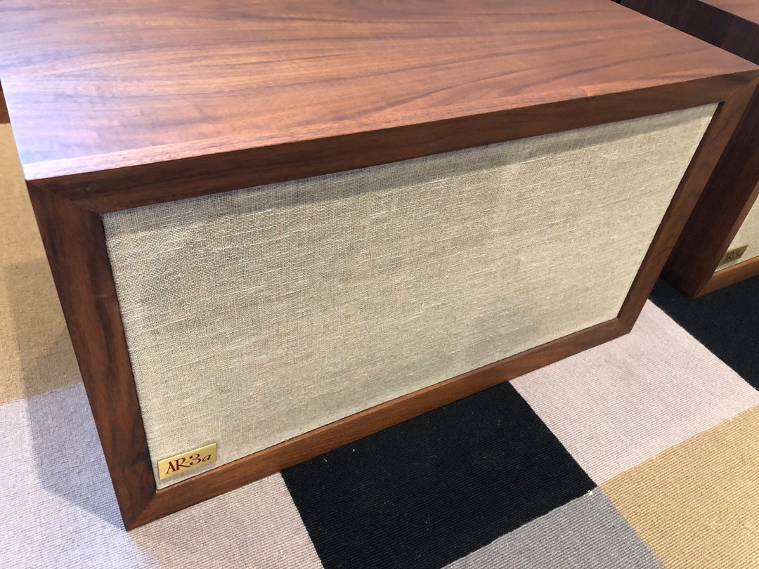 Acoustic Research Ar-3a in Oiled Walnut With Box Collectable UK