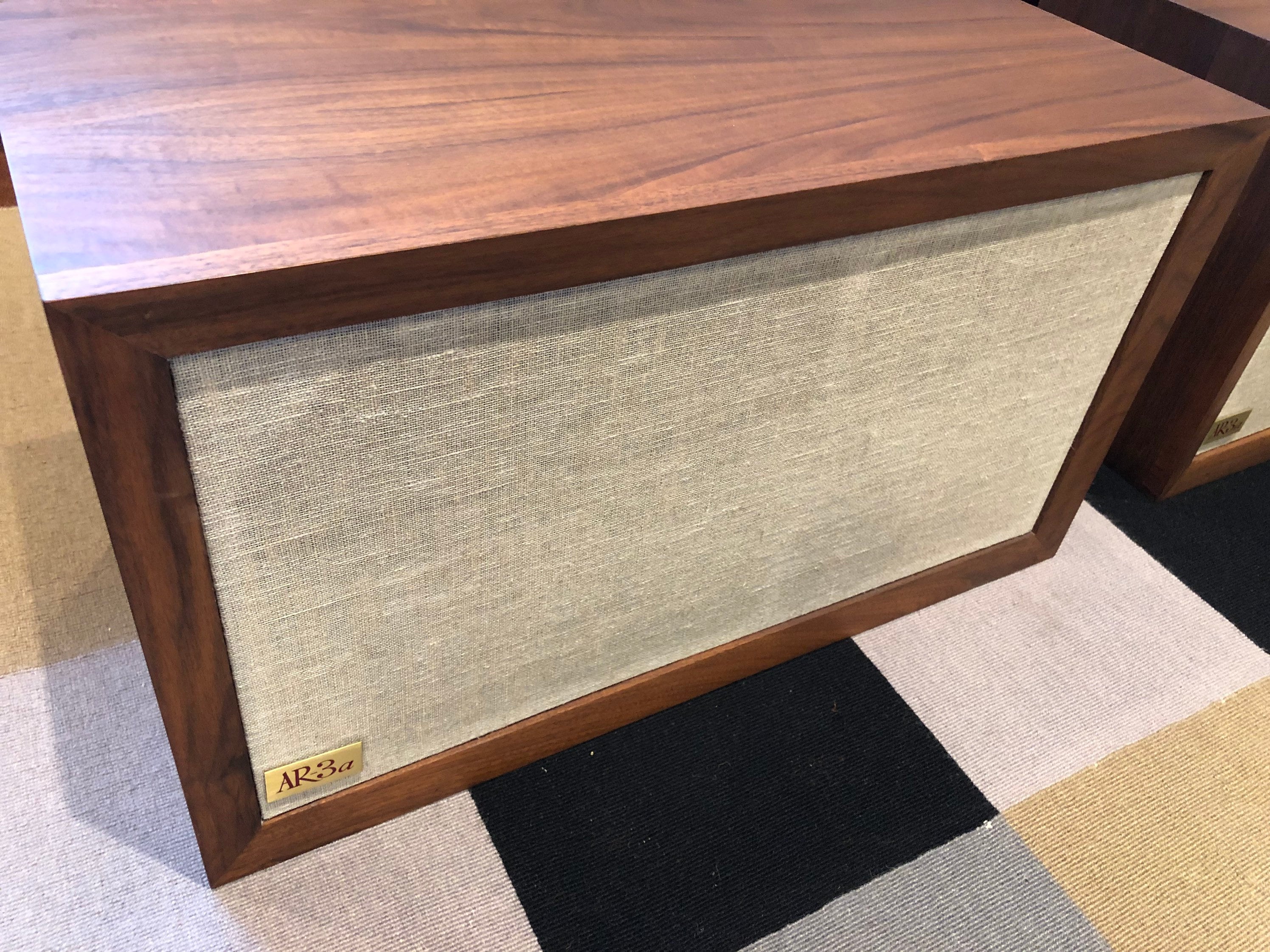 Acoustic Research Ar-3a in Oiled Walnut With Box Collectable - Etsy
