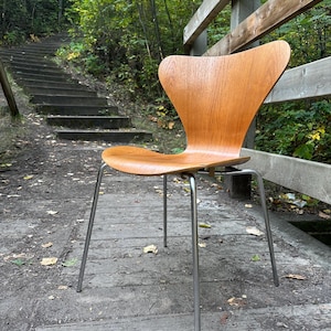 Series 7 Chair in Teak by Arne Jacobsen for Fritz Hansen, Denmark, 1970s Refinished