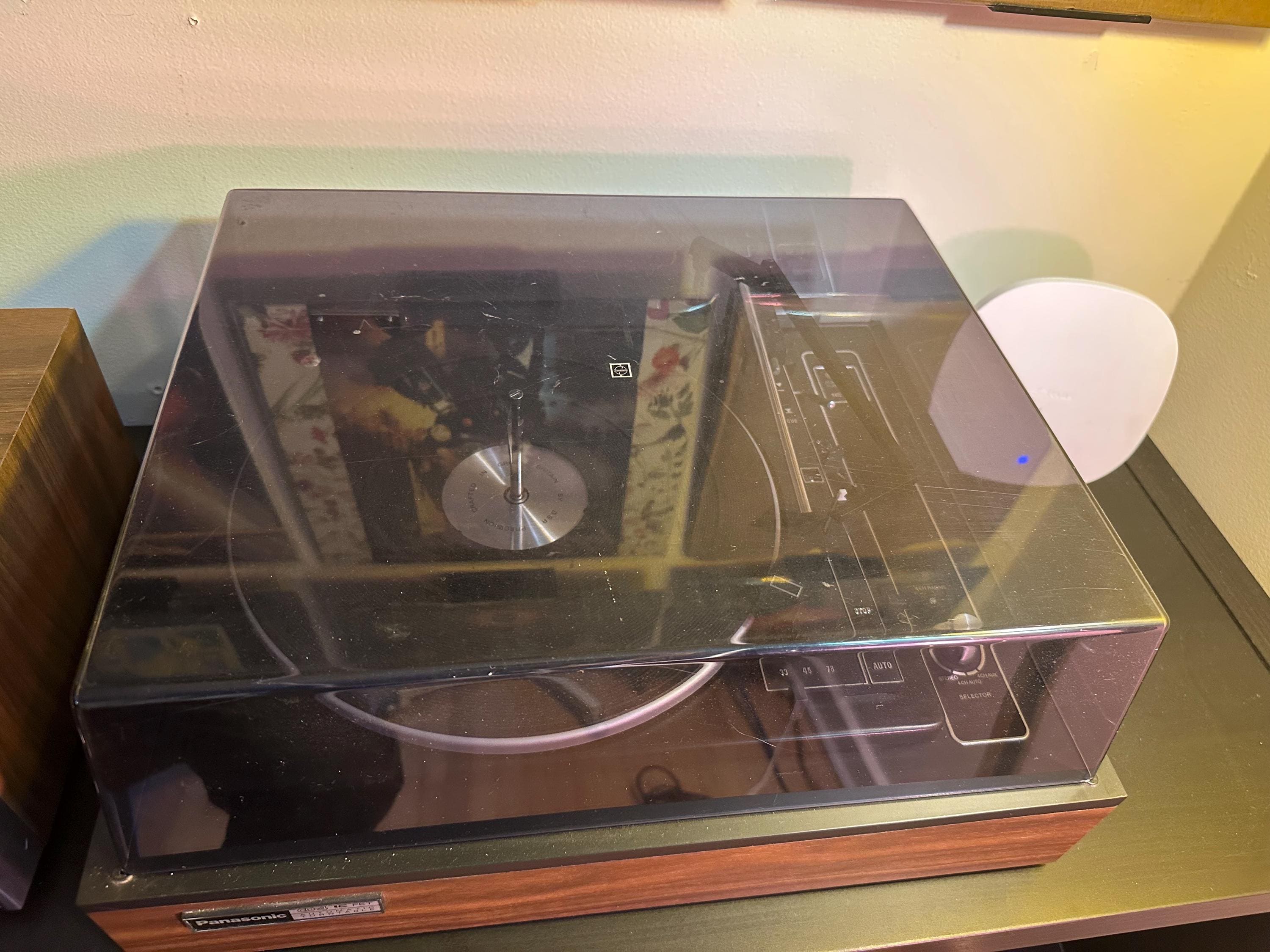 ラジオ・コンポ NationalPanasonic TRACKSTEREORECORD DECK Proof of Alien Life from the 70's: The Panasonic RE-8250