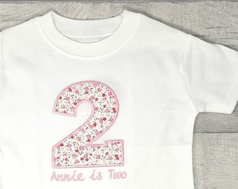 Applicazione floreale rosa personalizzata secondo compleanno, due, 2, 2°, top, gilet, body, t-shirt, maglione, pigiama, tutina