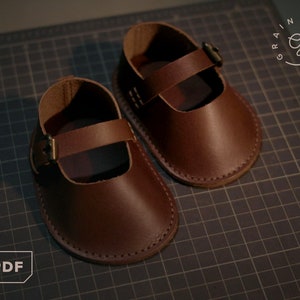 Modello PDF per scarpe da bambino in pelle (3 taglie - 38/39/4 UK)
