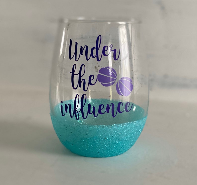 Disney Princess Stemless Glittered Wine Glasses Etsy