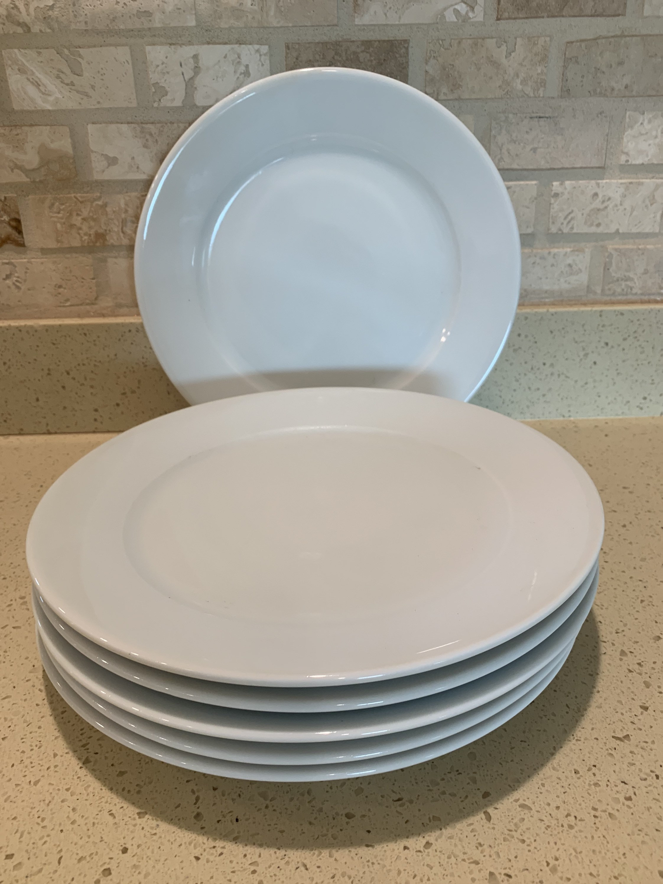 7 Assiettes De Service Apilco France Porcelaine Blanche Forme Coquillage