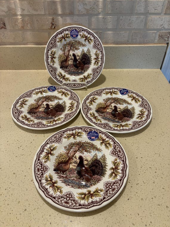 Royal Stafford Thanksgiving CAPERCAILIE Salad Plate Acorn Border