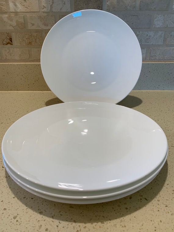 Mikasa Macie Solid White Bone China 11 Dinner Plates Set of Four
