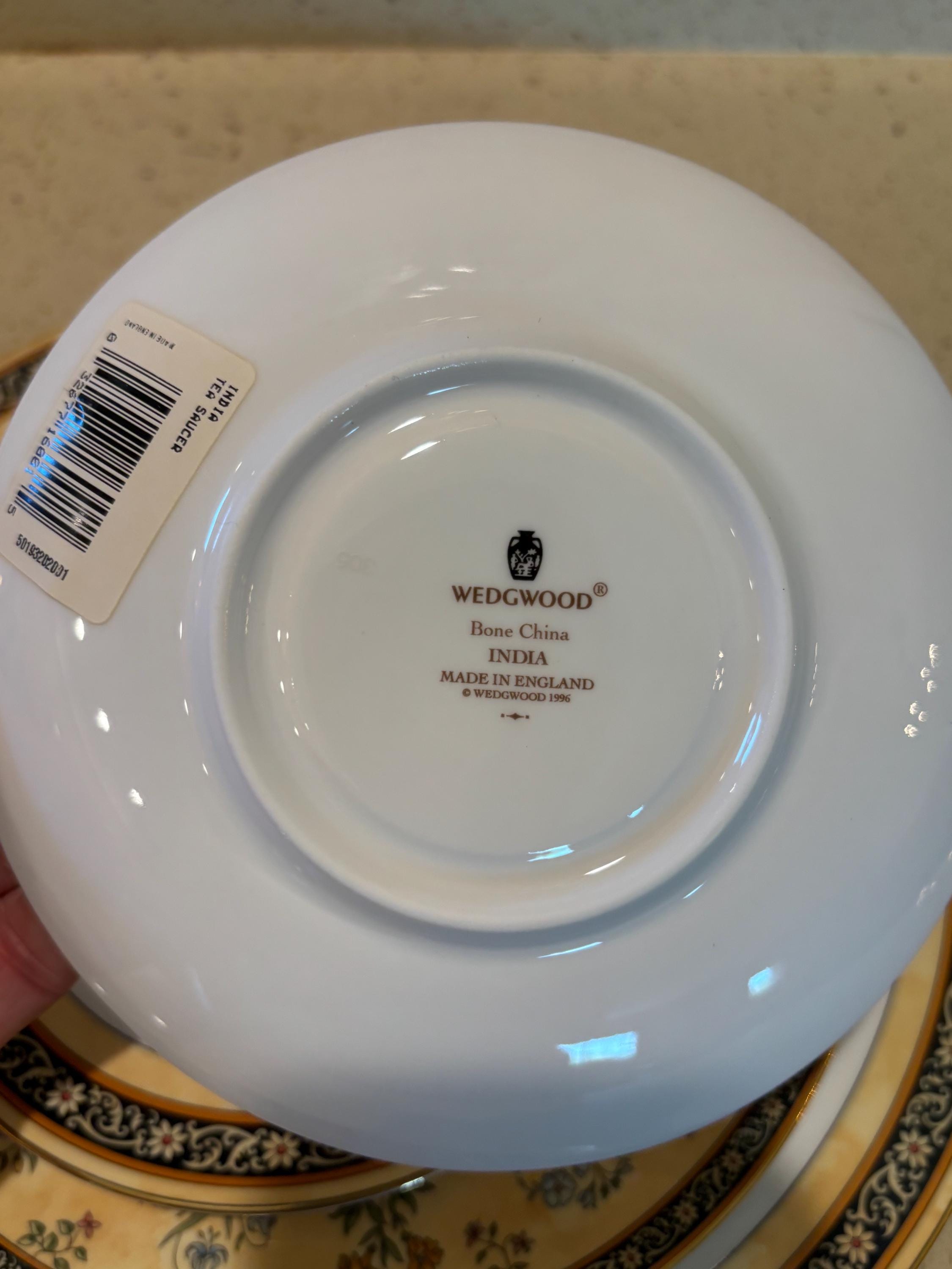 Wedgwood India China 4 Pc Place Setting Made in England