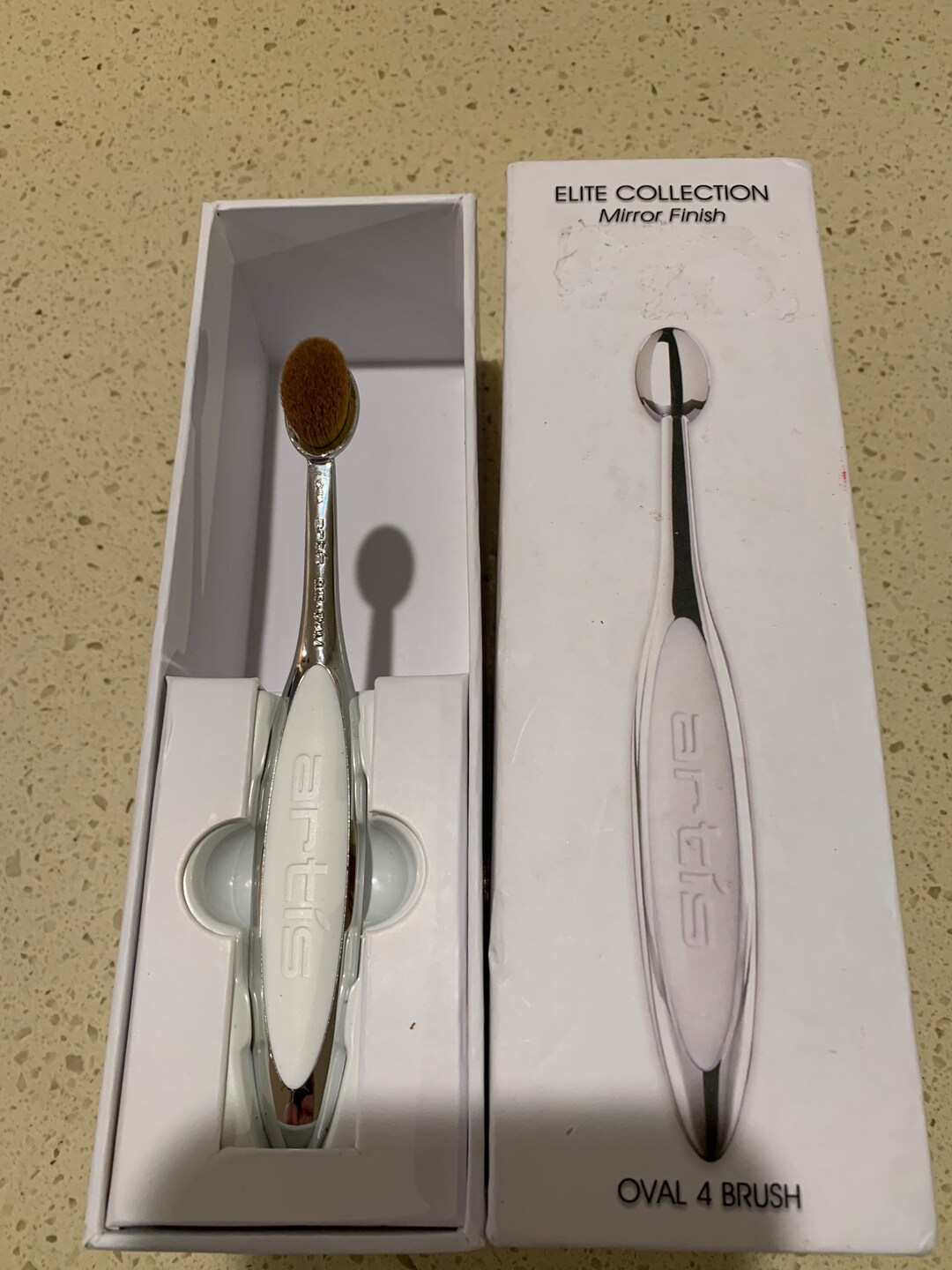 Artis Elite Palm Brush Mini – Roségoldener Mini-Pinsel Für Make-up & Pflege, Griff-frei & Ergonomisch