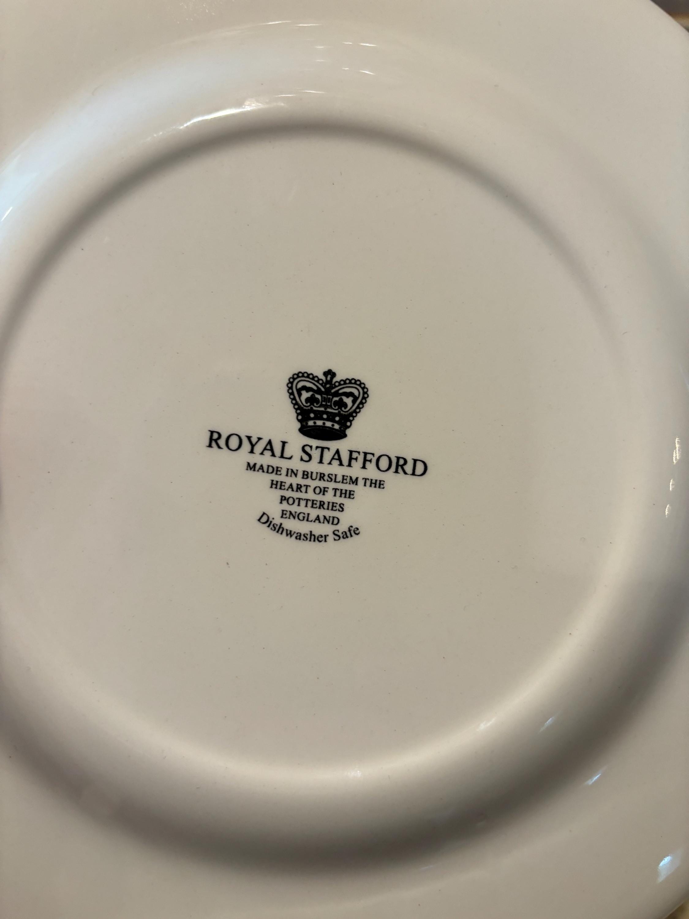 Royal Stafford Thanksgiving CAPERCAILIE Salad Plate Acorn Border