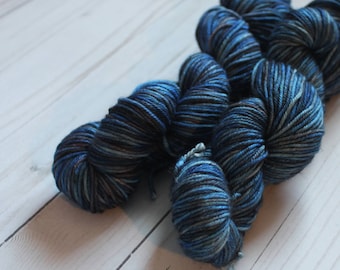 Handdyed yarn / Superwash Merino, Nylon, Cashmere / DK Light Worsted Weight / Snuggly Base / Blue, Grey, Black/ "Blue Jay"