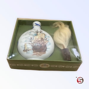 Snuff bottle with cork and horsehair cap with sailing ship vessel sea