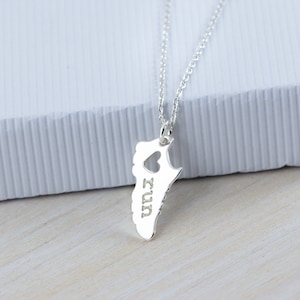 Sterling Silver Running Necklace, Runner Gift for Women, Simple Love Run Necklace