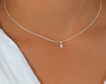 Winziger CZ-Diamant-Halsreif, Sterlingsilber-Halskette mit Solitaire-Zirkonia-Diamant, zierlicher Schichtungs-Choker