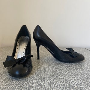 Vintage Black Heels, Size 7, 90&#39;s Shoes, Women&#39;s Heels, Black Shoes, Shoes, Heels, Black Heels, Black Pumps, Vintage Pumps, Vintage Fashion
