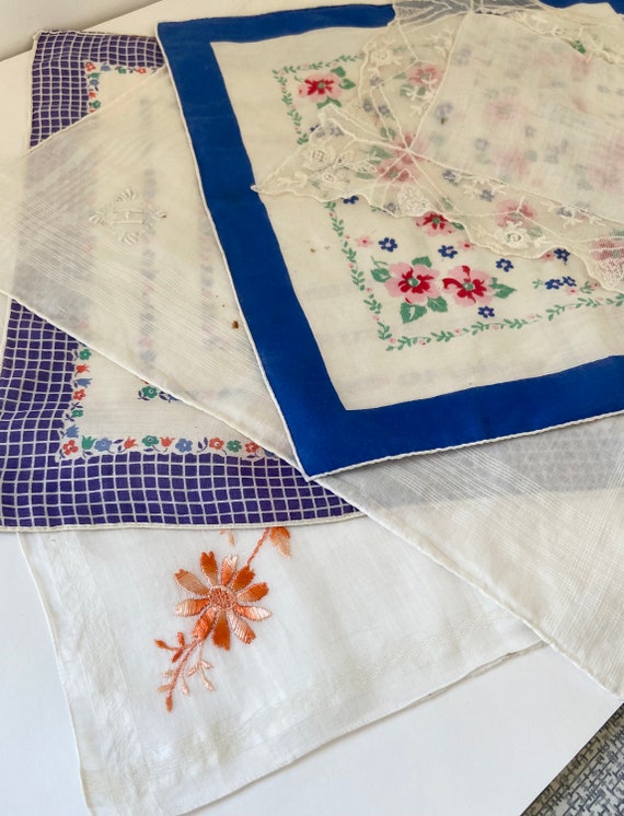 Vintage Handkerchief Set of Five, Handkerchief Lo… - image 2