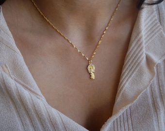 Delicate Small Virgin Mary Necklace Gold Filled 18kt Virgin Pendant Religious Necklace Gift  Mother Sister Prayer Miraculous Necklace