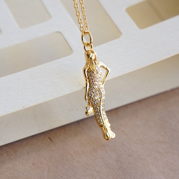 Delicate Woman Body Shape Necklace Gift for Girl Feminine Necklace Woman Power Necklace Gift Silhouette Charm Necklace