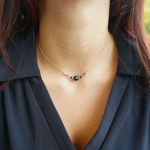 Collar de turmalina negra: protección con cuentas y cadena chapada en oro de 14 kt