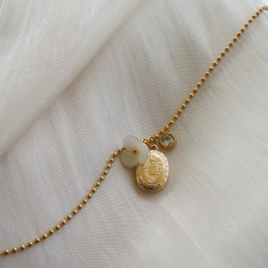 Gouden medaillon ketting cadeau voor moeder sierlijke sentimentele medaillon bedelketting esthetische ketting voor vrouw erfstuk sieraden cadeau idee