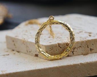 Collar circular de oro, collar con símbolo de unidad, colgante único, joyería de oro sencilla, collar minimalista, regalo para ella