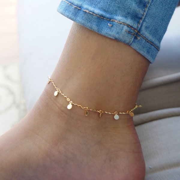 Tiny Discs Anklet Dainty Minimal Gold Chain Anklet Tiny Dots Anklet Foot Jewelry Gift for Her Travel Jewelry Friendship Gift Idea