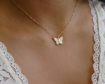 Collar de mariposa delicado, colgante de alas finas de plata chapada en oro, joyería para amigas