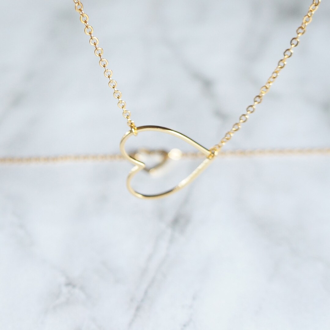 Dainty Gold Heart Outline Necklace: Minimalist Love Jewelry