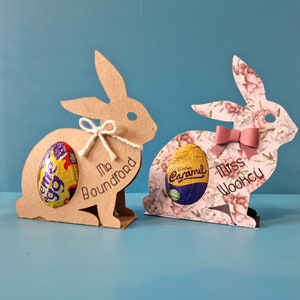 Portauovo di coniglio coniglietto di Pasqua con caramelle al cioccolato con fiocco file in formato svg / png / dxf. Scaricamento digitale. Funziona con Cricut e Joy Silhouette Brother