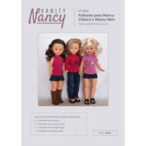 Peut inclure: Un patron de couture pour réaliser trois chemises cintrées pour poupées Nancy. Le patron comprend des instructions pour réaliser un chemisier sans manches, un chemisier à manches courtes, un chemisier à manches longues et un chemisier avec une application. Le patron est intitulé "Vanity Nancy" et "N° 0008".