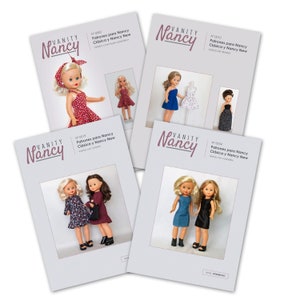 Puede incluir: Cuatro patrones de costura diferentes para las muñecas Nancy. Cada patrón presenta un atuendo diferente para la muñeca, incluyendo un vestido rojo, un vestido azul, un vestido floral y un vestido negro. Los patrones están etiquetados con los números 0002, 0010, 0019 y 0004.