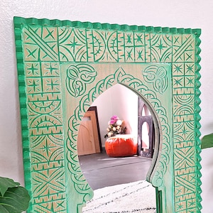 Customized Green Moroccan Vintage Style Wooden Carved Mirror Hand Carved Wooden Wall Art Mirror,Hanging Mirror,wooden decor Old Mirror Frame