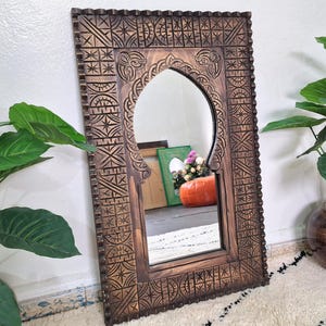 Moroccan Hand Carved Wooden Mirror - Brown Carved Mirror in Vintage Style - Old Wall Mirror Frame- Decor Wood Frame - Farmhouse Wall Decor.