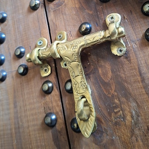 Handcrafted Moroccan Brass Latches – 4 Sizes Available, Artisan Solid Brass Door Bolts, Vintage Design Hardware, Authentic Gate Latch.