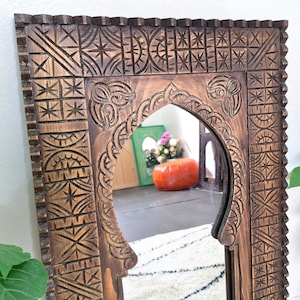 Customized Moroccan Vintage Style Wooden Carved MirrorHand Carved Wooden Wall Art Mirror,Hanging Wall Mirror, wooden decor Old Mirror Frame.