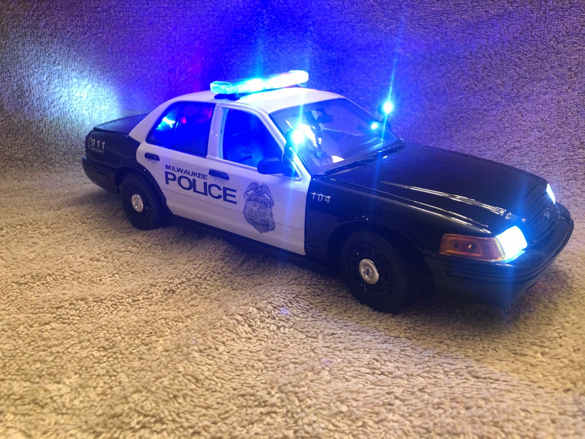 1/18 Scale Milwaukee WI Die Cast Model Police Car Replica With Etsy