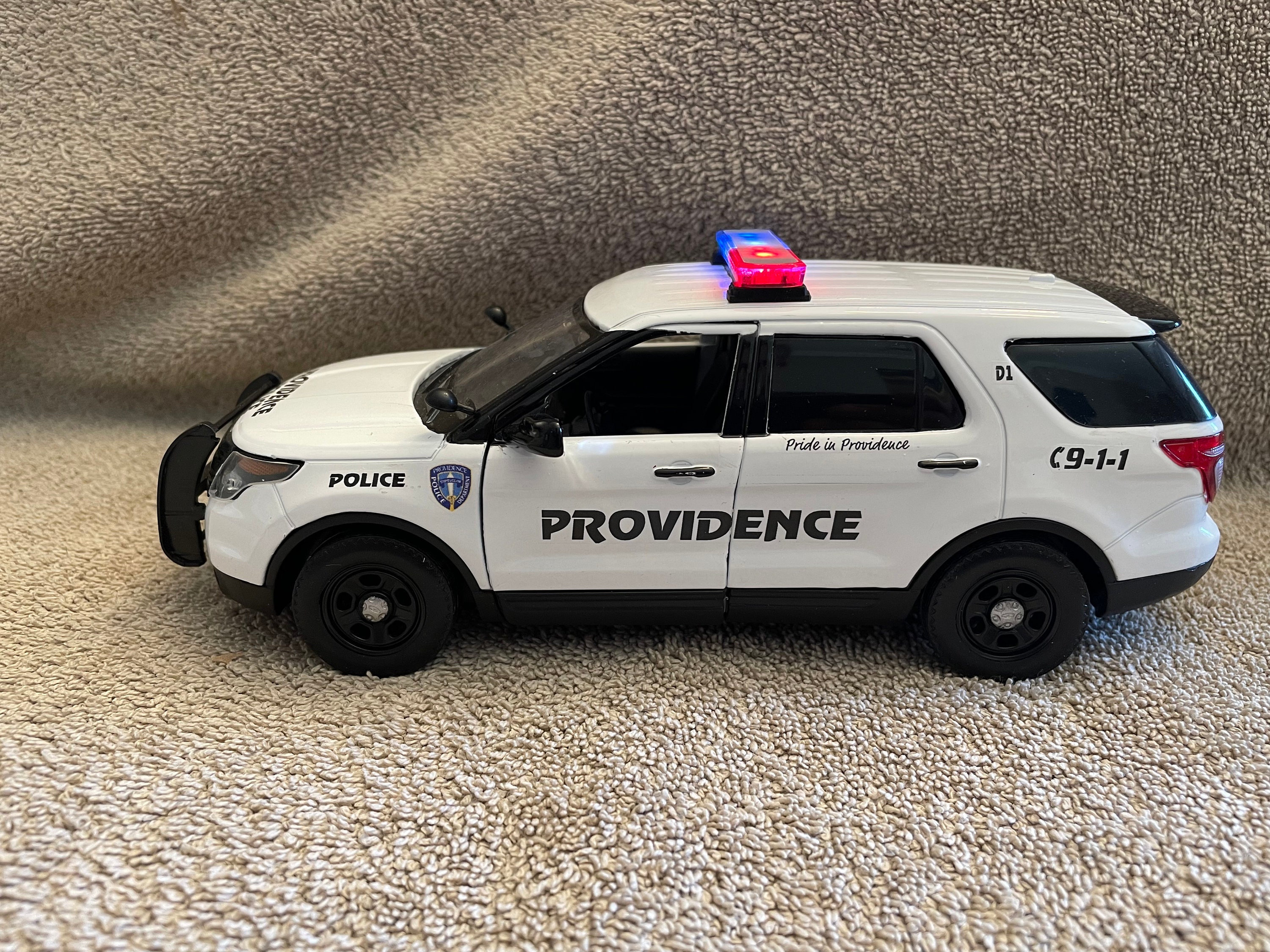 1 24 Scale Providence RI Police Dept Die Cast Model Car Ford
