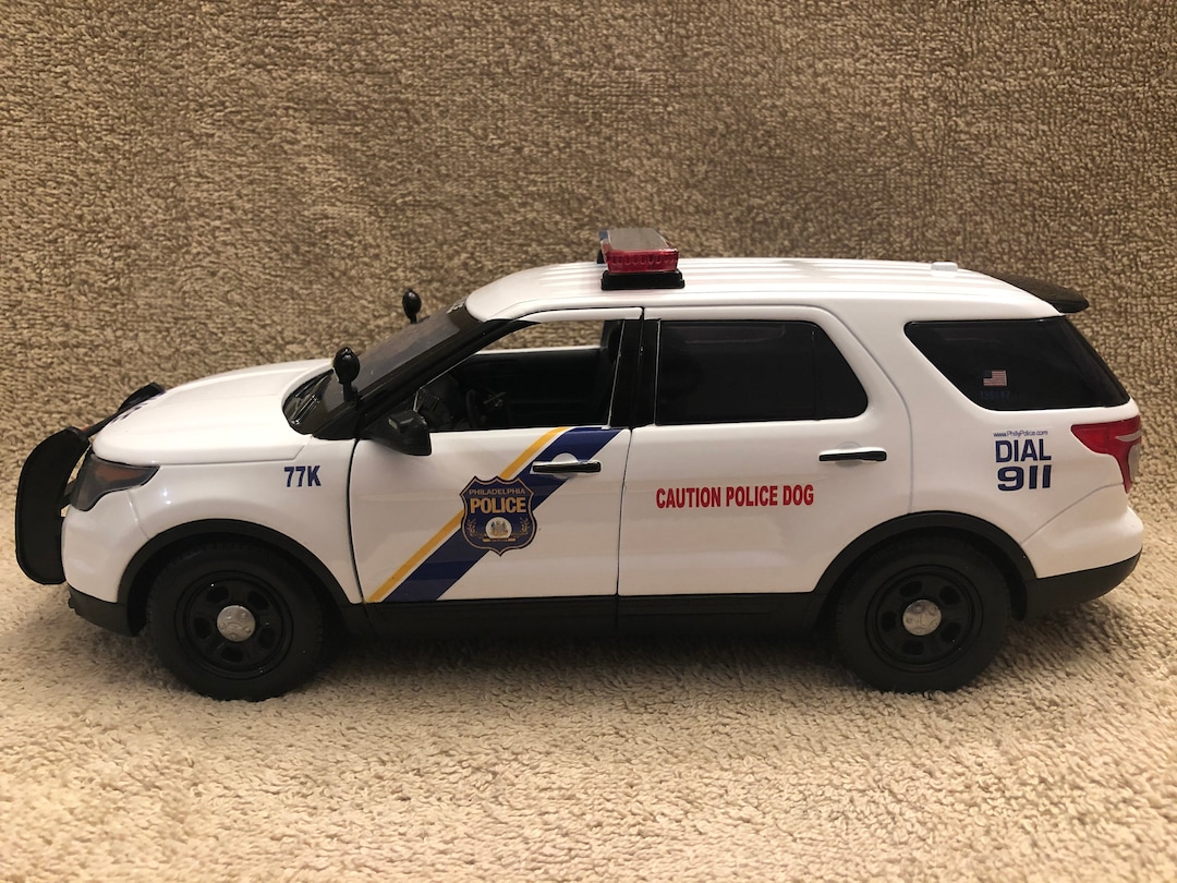 1/18 Scale Philadelphia PA Police K9 Unit Die-cast Ford Explorer