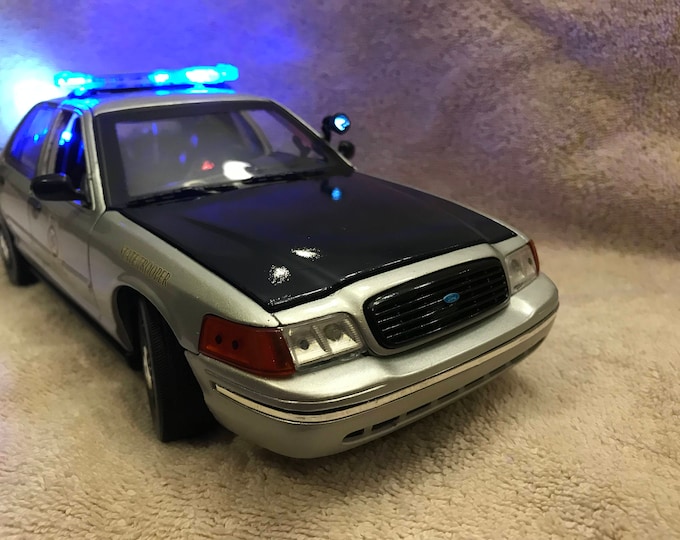 1/18 Scale Alabama State Police Dept Die Cast Model Police Car Replica With Working Lights and 4