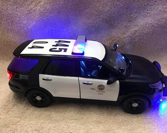 1/18 scale LAPD Police Department model Police Car replica