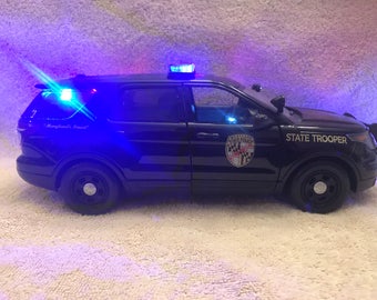 ファーストレスポンス フォードセダン1950クラシックNY州警察1/43