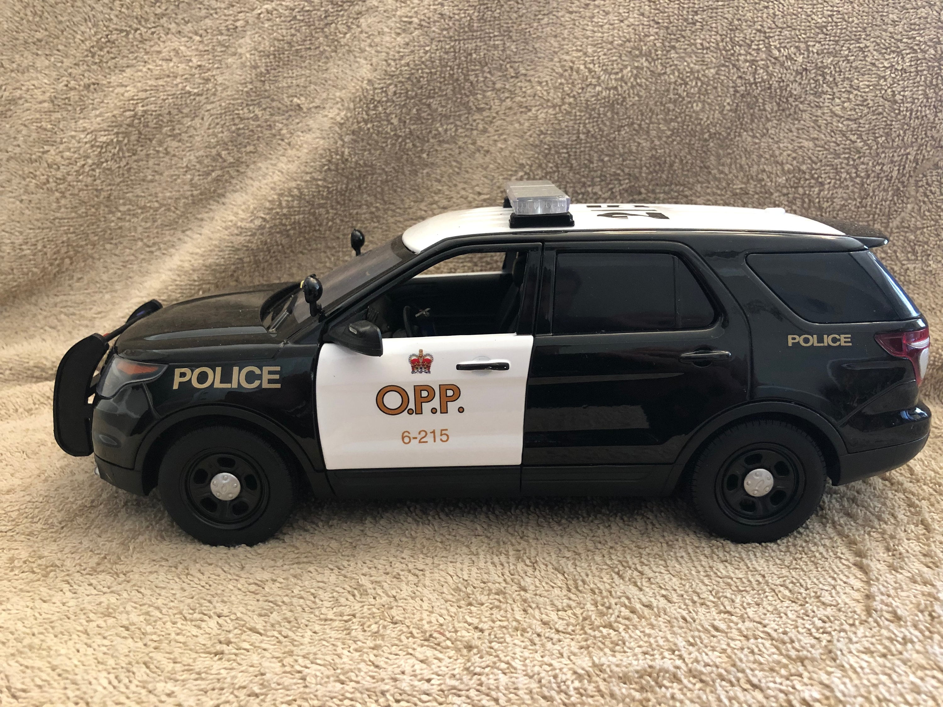 1/18 scale O.P.P Canadian Police diecast Ford Explorer model Etsy