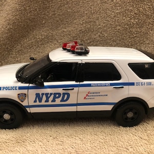 1/24 Scale NYPD ESU K9 Die-cast Model Car With Working Lights and