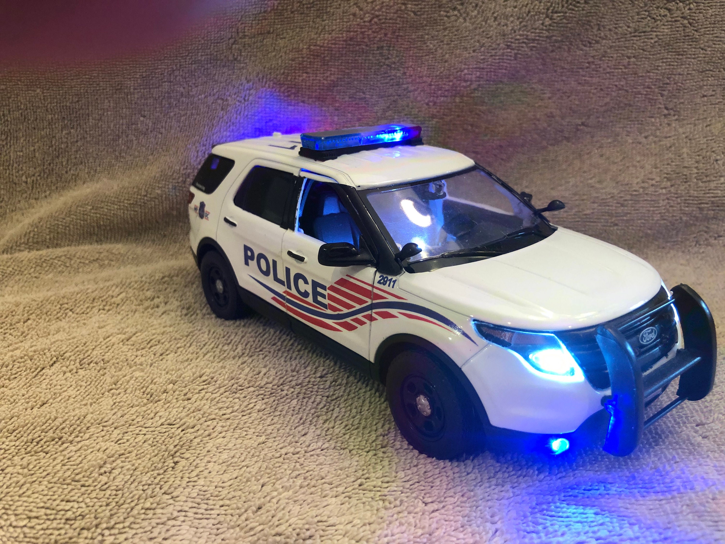 1/24 Scale Washington DC Metro Police Ford Explorer Diecast Model Car ...