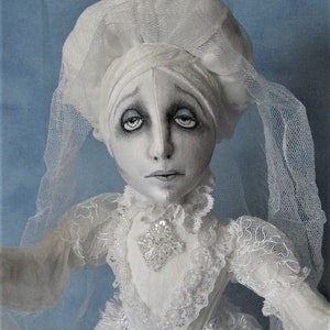 DEARLY DEPARTED Tuch Geist Puppe Muster
