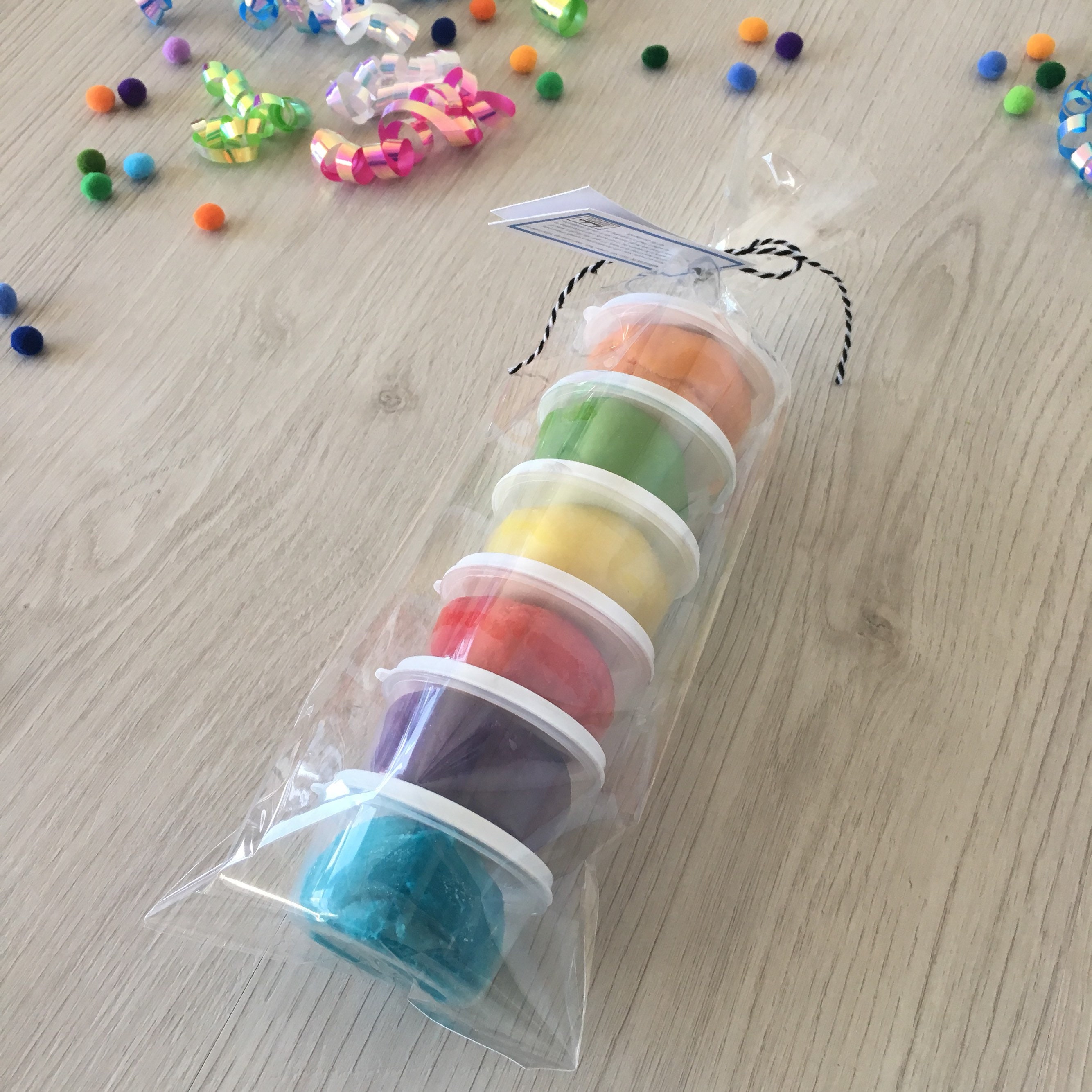 Rainbow Play Dough activity kit, includes (6) containers of homemade playdough in a rainbow of