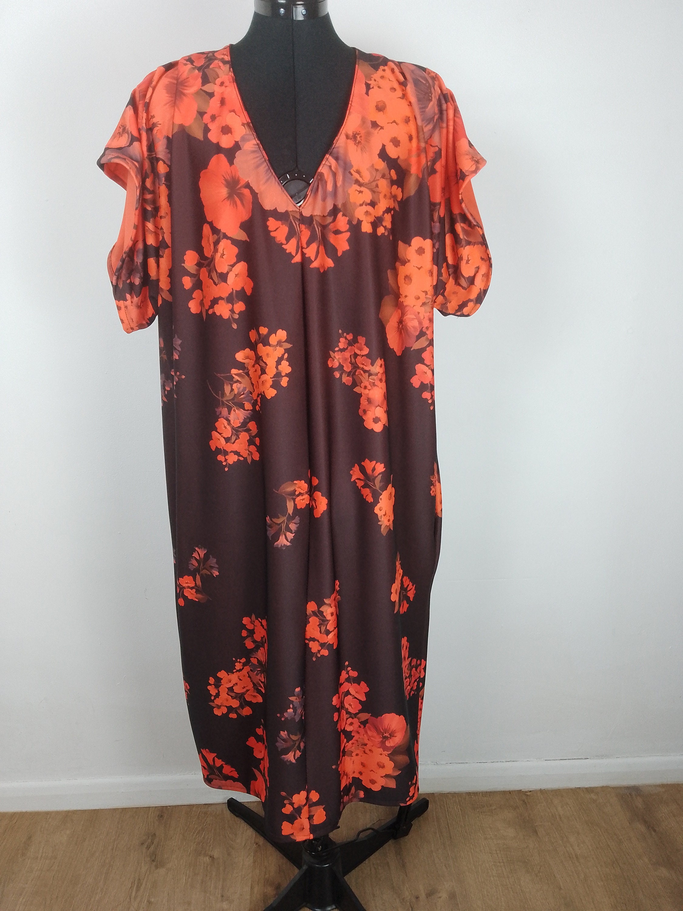 burgundy lace knee length dress Burgundy Ruched Lace Sleeve Midi Dress main image 1
