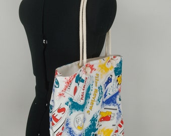 Colourful Film 50's vibe Shoulder Bag 20 in handles with zipped pocket inside