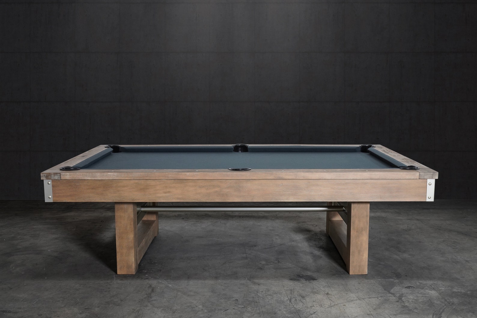 Bryant Slate Pool Table in Weathered Natural W/ Premium Accessories and ...