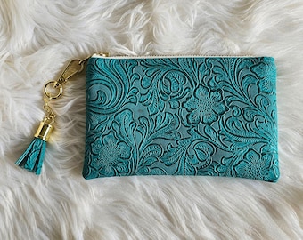 Bolsa de piel sintética con cremallera en relieve hecha a mano / Bolsa de maquillaje / Monedero / Cartera pequeña / Verde azulado