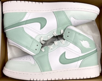 Zapatillas Nike Jordan 1 Mid Custom Matcha Green